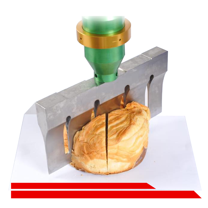 Corte de pasteles, pan, turrón y sándwiches