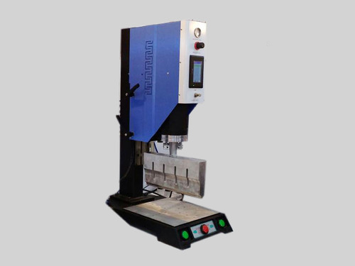 Máquina de soldadura de plástico ultrasónico 15khz-2600watt (análogo)